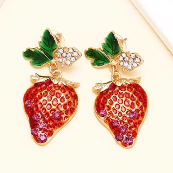 ❤️ FREE Strawberry Fruit Snack Hipster Rhinestone Modern Drop Berry Art Earrings - Picture 4 of 4